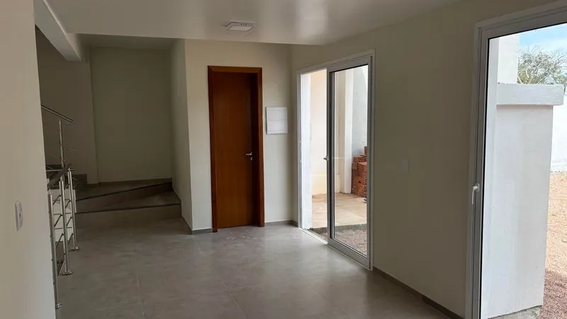 Foto 10 de 20 — Sobrado de Alto Padrão no Condomíniuo Reserva das Figueiras 
