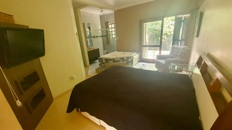 Foto 15 de 20 — Linda Casa a Venda no Centro de Guaíba