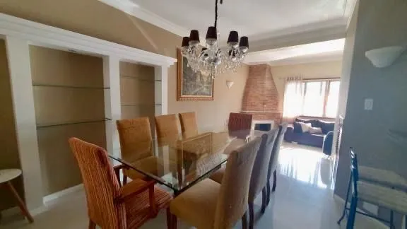 Foto 14 de 20 — Linda Casa a Venda no Centro de Guaíba